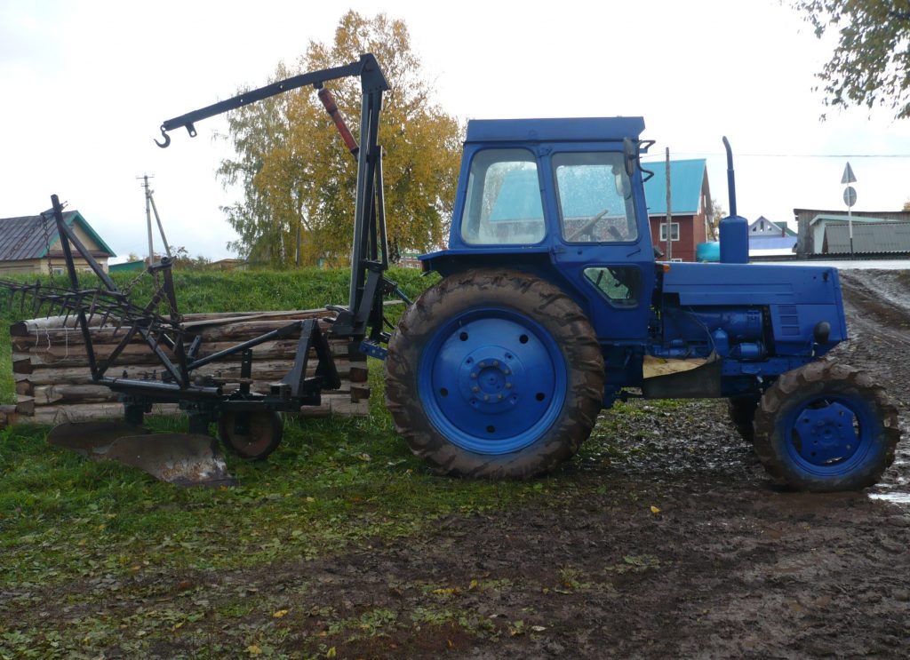 Права на трактор в Омской Области